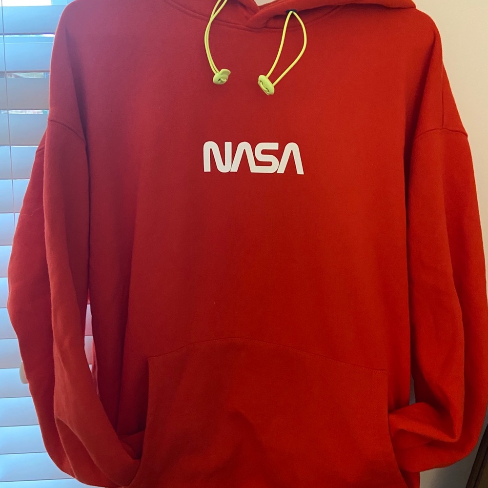 NASA Sweatshirt - Picture 2 of 4
